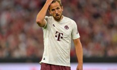 包含凯恩连续五场比赛得分超过惊险取胜，切尔西挑战极限！的词条