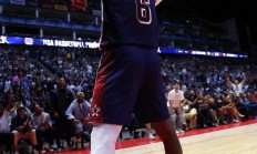  詹姆斯在拜仁比赛中大胜，突破纪录引发热议！